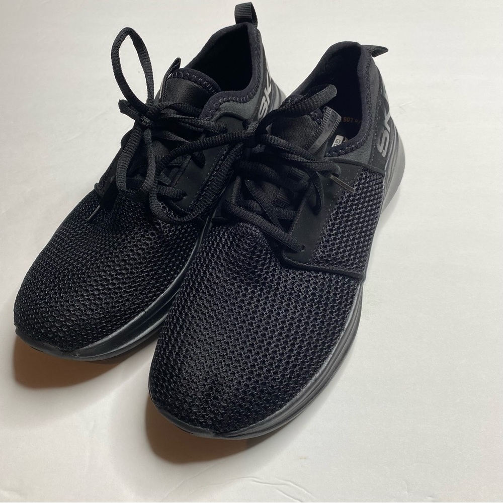 Skechers Black Sneakers Women’s Size 5.5